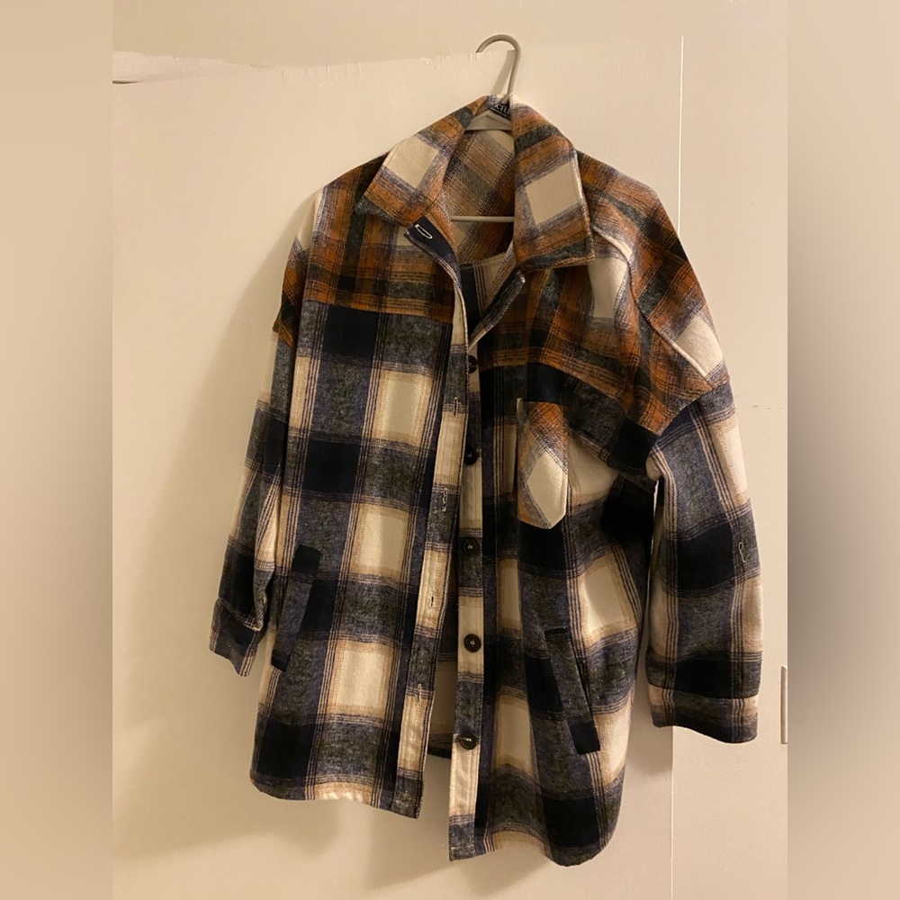 Multicolored Plaid Flannel Jacket for Fall (Size L)